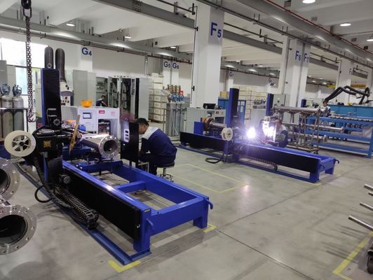 Hochgeschwindigkeits-Automatik-Nahtschweißmaschine WIG-Rohrschweißmaschine mit 10-500 Ampere Schweißstrom und Drahtvorschub